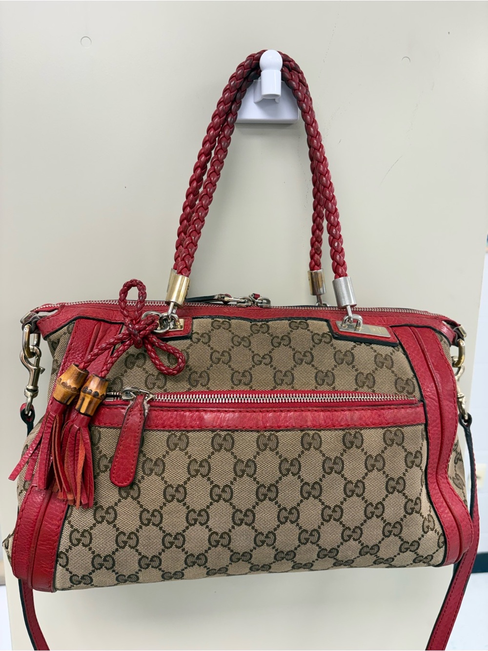 Authentic GUCCI Red GG Bella Bag Original Crossbody Strap Bamboo Tassel